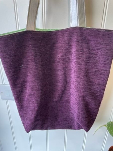 Purple ditsy flower front pocket - shoulder tote bag - Image 4