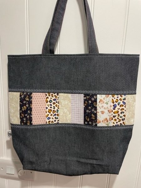 Leopard print - Denim Panel detail bag -  tote bag (short carry handle) - Image 2