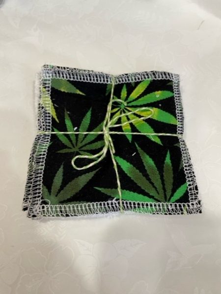 hemp leaf/pineapple design - washable, re-usable bamboo face wipes x 4