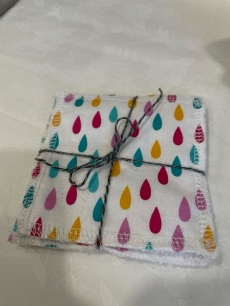 Raindrop design - washable, re-usable bamboo face wipes x 4