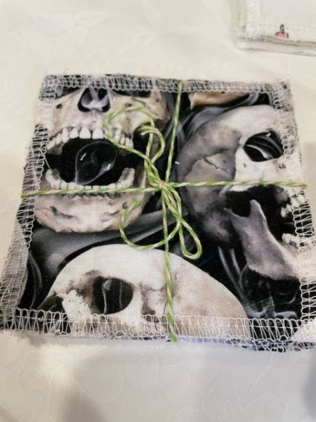 Skull design - washable, re-usable bamboo face wipes x 4