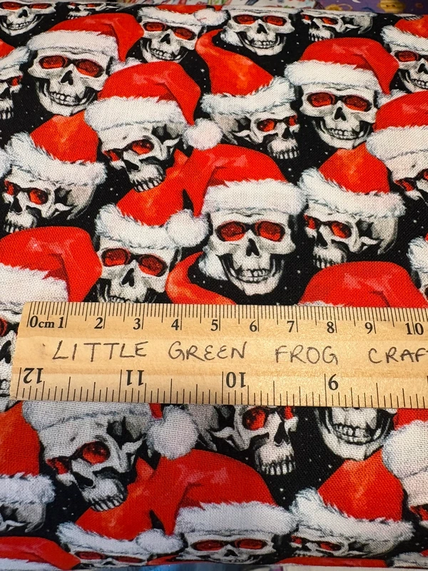 Santa Hat Skull design - cotton fabric 1m pre-cut - Image 2