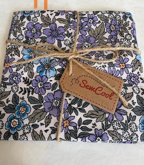 Floral design Fat Quarter #11- cotton fabric