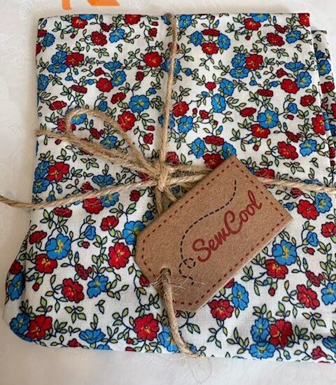 Floral design Fat Quarter #12- cotton fabric