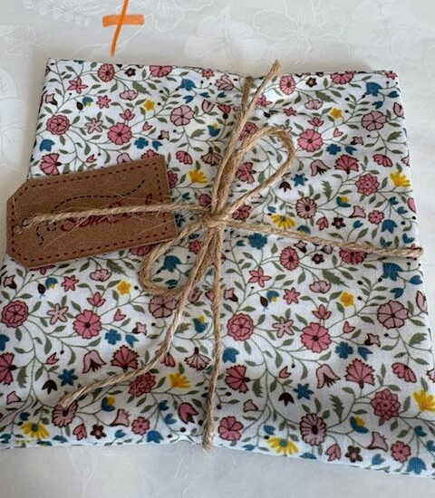 Floral design Fat Quarter #7- cotton fabric